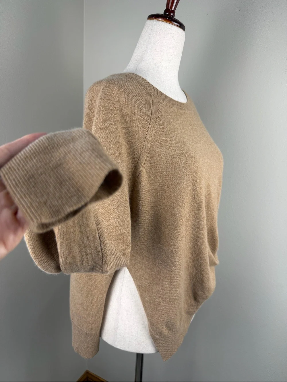 J.Crew 100% Cashmere Sweater Tan Camel Crewneck Pullover Size M